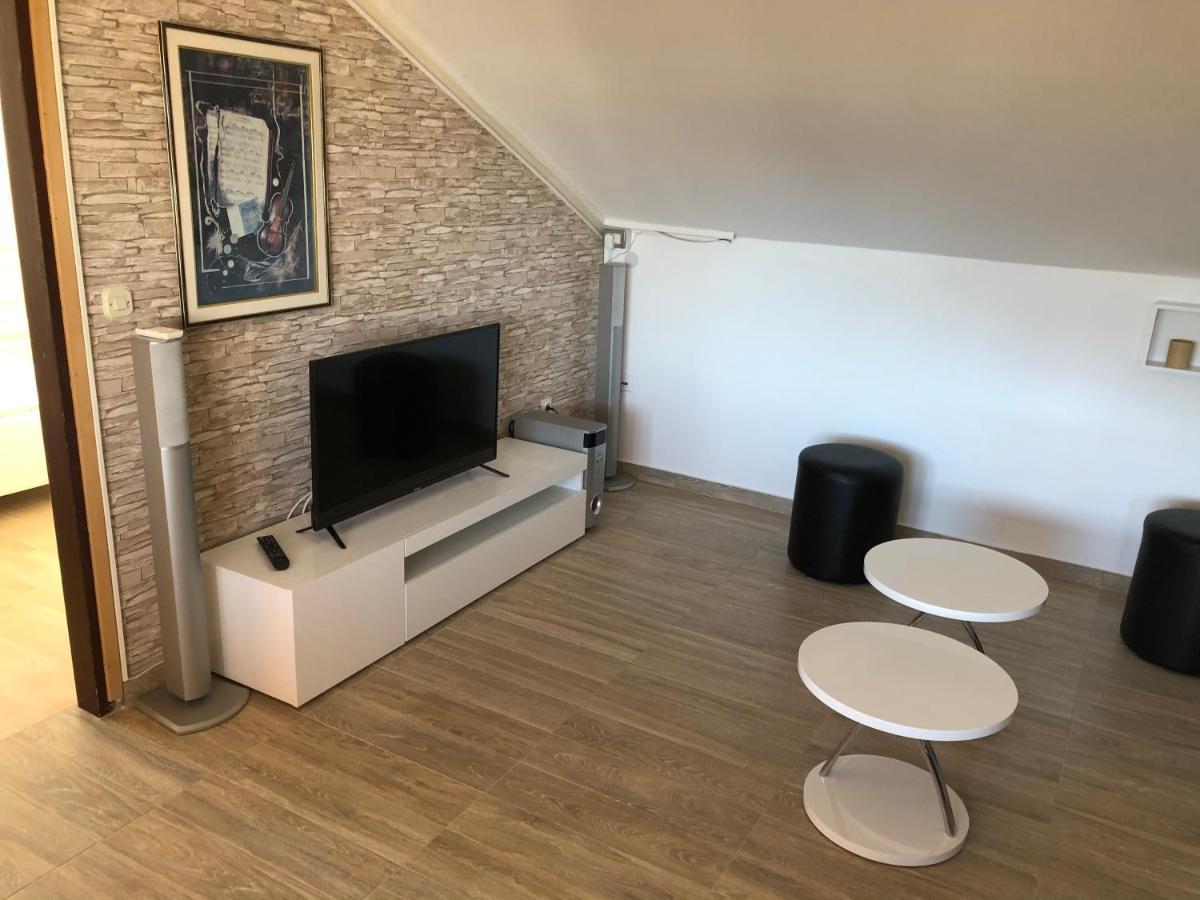 Apartments Adriatic Rab Palit Exterior foto